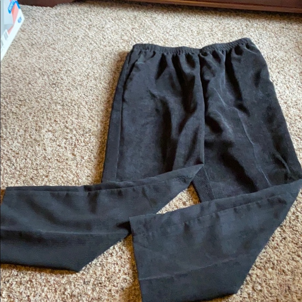 Alfred Dunner corduroy slacks. Size 14P